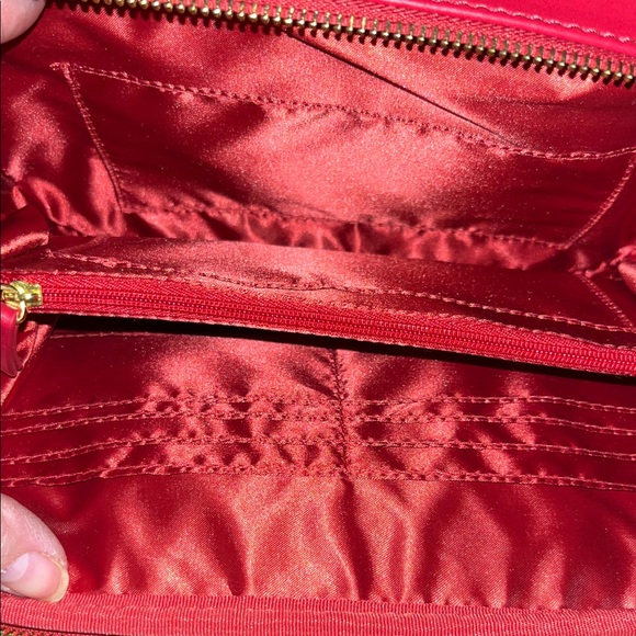 Joy & Iman Cherry Red Leather Crossbody Bag - Picture 7 of 12